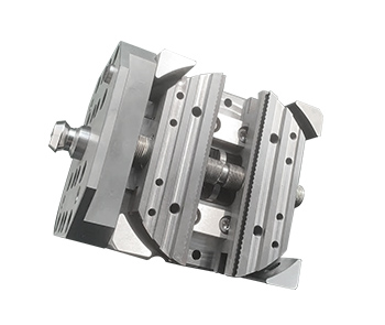 自定心虎鉗+側(cè)定位板可將虎鉗定位面在0°與90°之間轉(zhuǎn)換